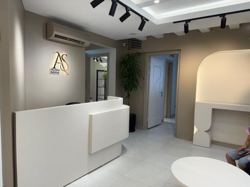 کلینیک زیبایی دکتر آتنا سبزه علی 