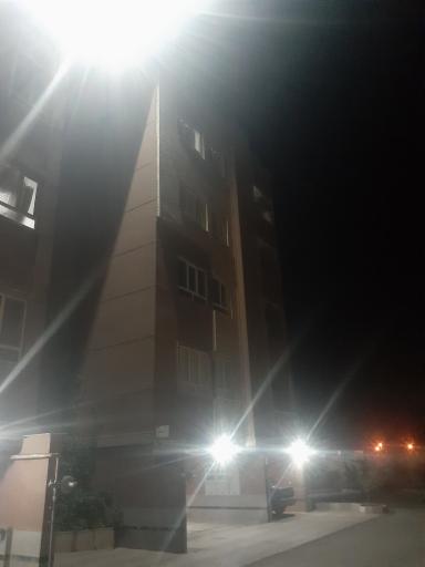 عکس مجتمع مسکونی پارس (آپارتمان های بنیاد مسکن)