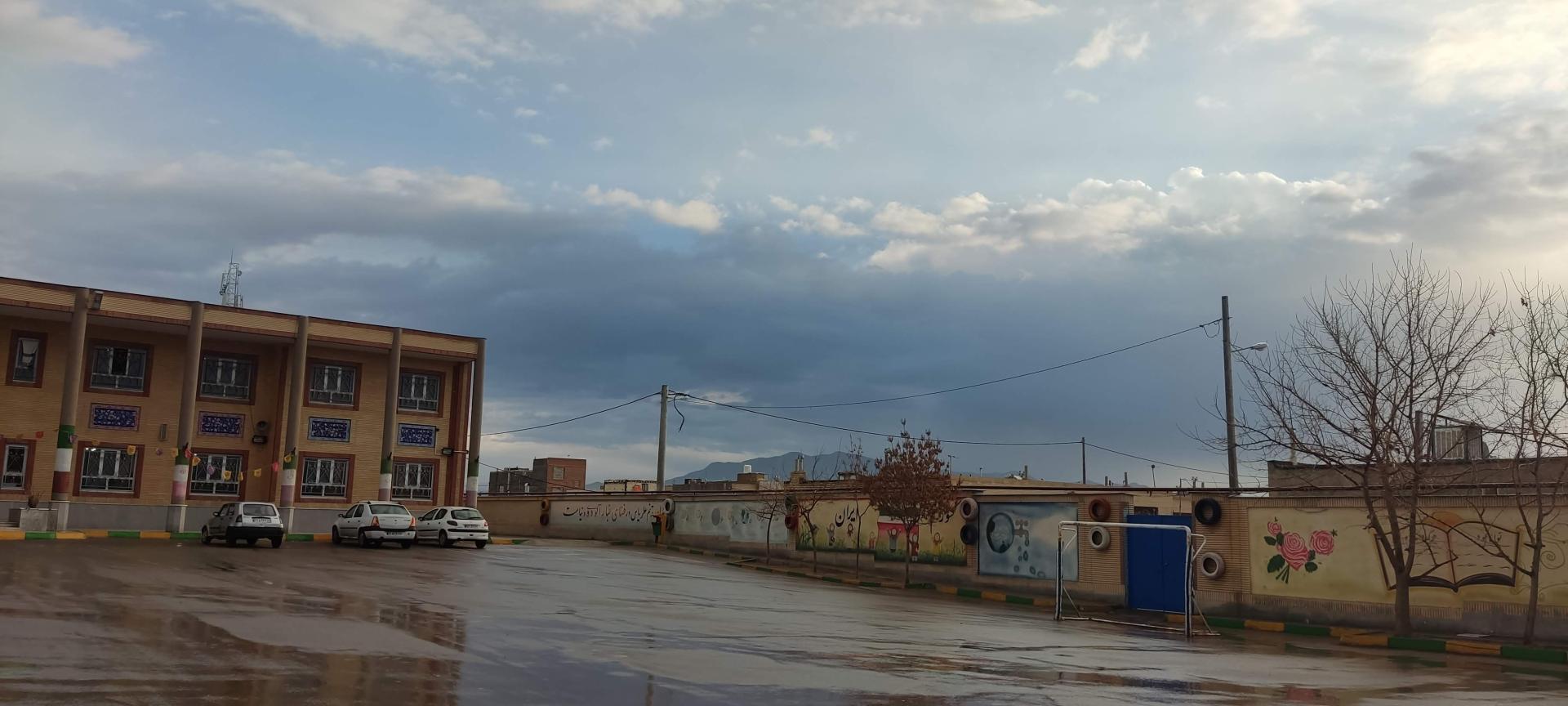 عکس دبیرستان دوره اول شهید مسعود علیمحمدی 