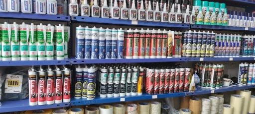 عکس فروشگاه چسب آریانا