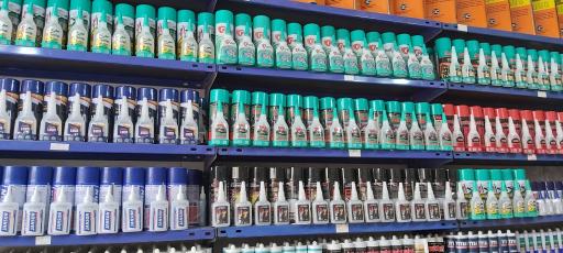 عکس فروشگاه چسب آریانا