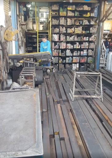 عکس آهن فروشی حسن خیرالهی