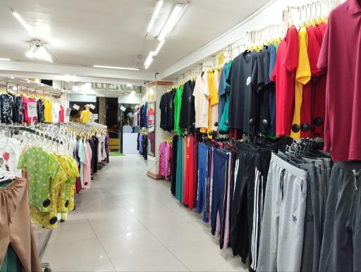 عکس ارزانسرای شیک شو شعبه 2