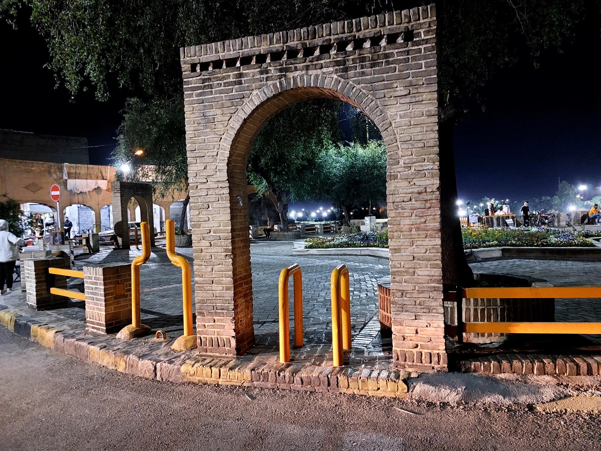 عکس میدان پل قدیم