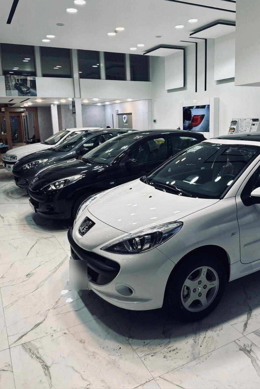 عکس نمایندگی ایران خودرو رضا مهربان 