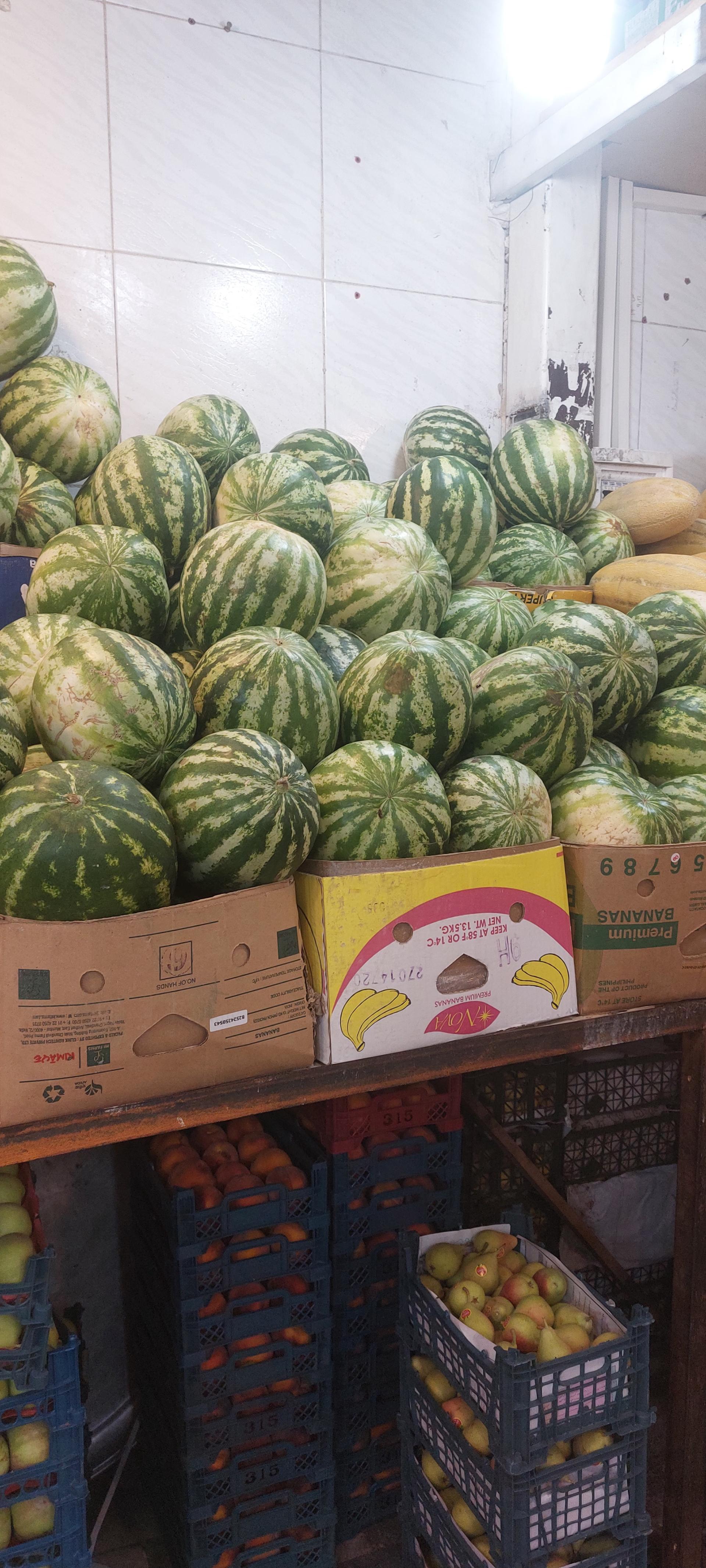 عکس میوه فروشی تمشک