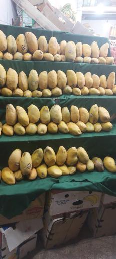 عکس میوه فروشی تمشک