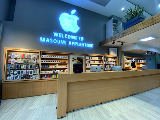 اپل استور معصومی 
