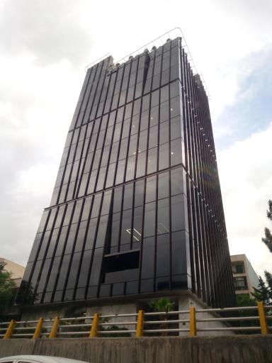 عکس ساختمان مرکزی کرمان موتور