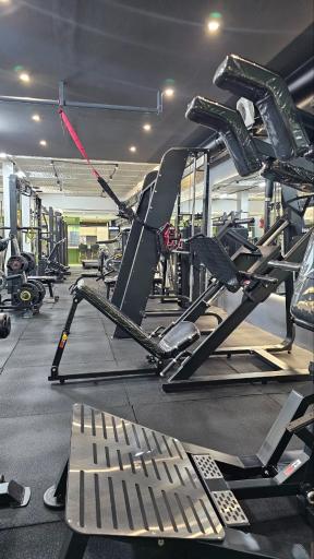 عکس باشگاه بدنسازی بانوان رهانا