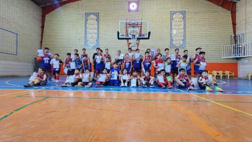 عکس سالن ورزشی شهید حسین شکرریز