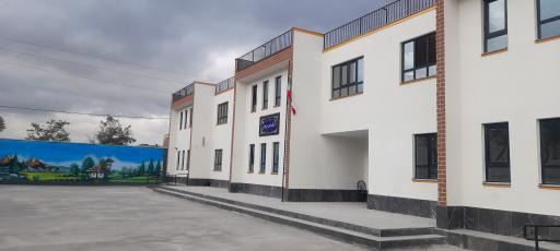 عکس مدرسه 13آبان 