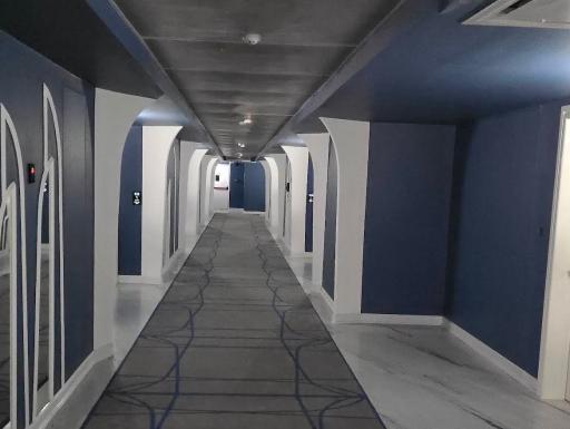 عکس هتل آسمان رویال