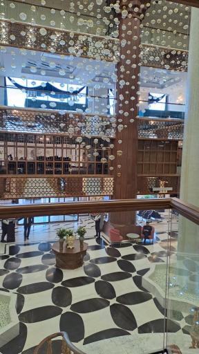 عکس هتل آسمان رویال