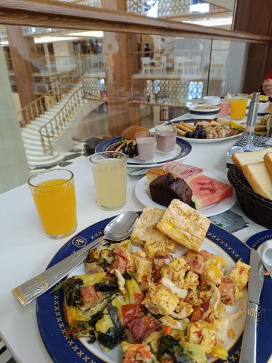 عکس هتل آسمان رویال