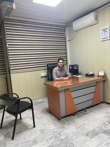 عکس دکتر رضا بهزادی جراحی کلیه و مجاری ادراری