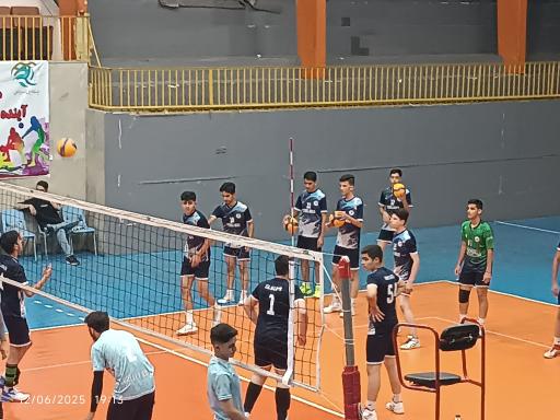 عکس سالن ورزشی مهران