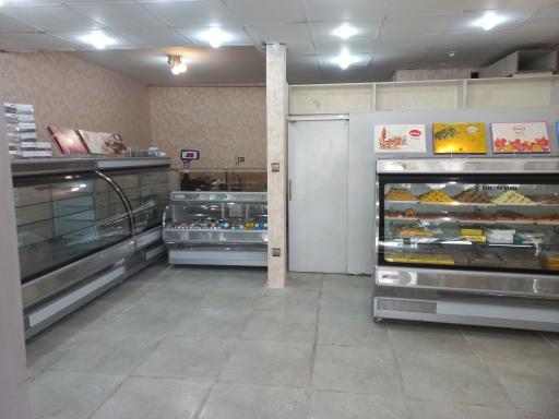 عکس شیرینی و بستنی رضا شعبه۲