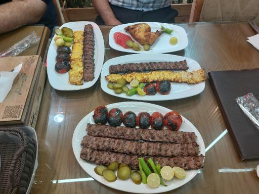 عکس چلو کبابی تویلار