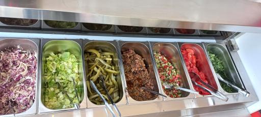 عکس فلافل و سمبوسه اهوازی یه دوی