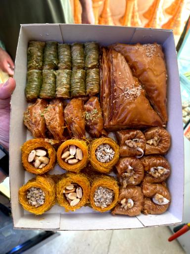 عکس شیرینی ماه بی بی