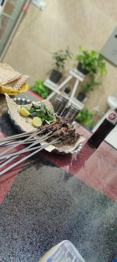 عکس چلو کبابی همه چی کباب