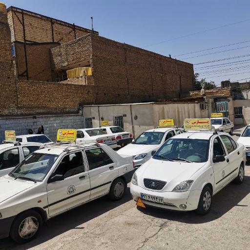 عکس آموزشگاه رانندگی پارس