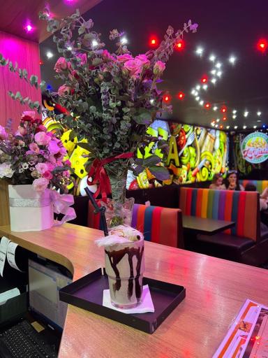 عکس کافه و رستوران لاویستا