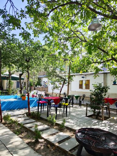 عکس اقامتگاه بومگردی خانه گردو