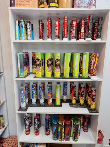 عکس لوازم آتش بازی و تم تولد هپی مپی نورافشان