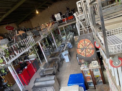 عکس تجهیزات آشپزخانه نشتیفانی 