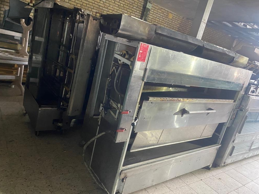 عکس تجهیزات آشپزخانه نشتیفانی 