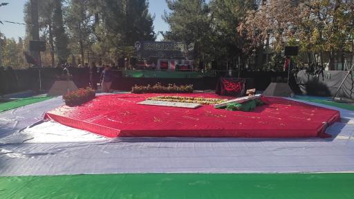 عکس مقبره شهید گمنام 