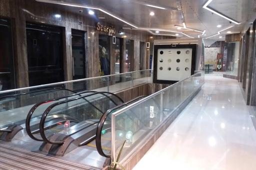 عکس مجتمع تجاری آراکس