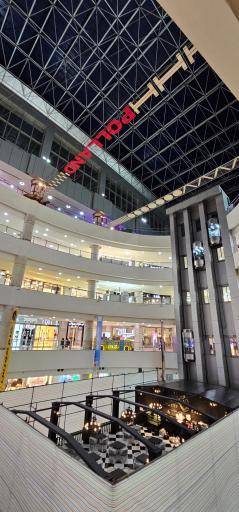 عکس مرکز خرید مگامال