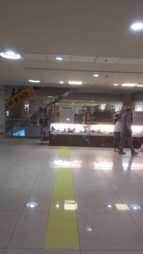 عکس مرکز خرید مگامال