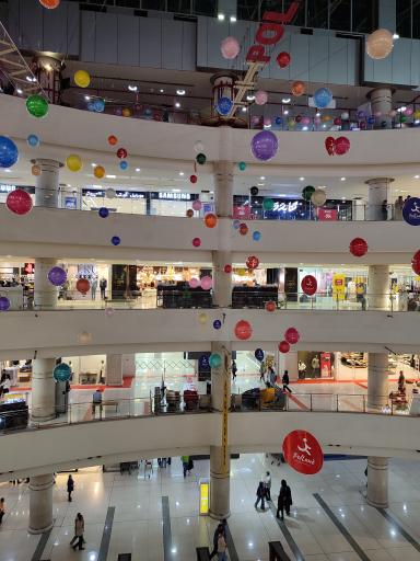مرکز خرید مگامال