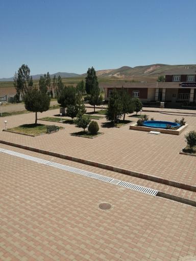 عکس دانشگاه آزاد اسلامی واحد هریس