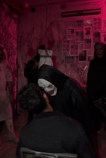 عکس اتاق فرار اسپیناس (عطر)