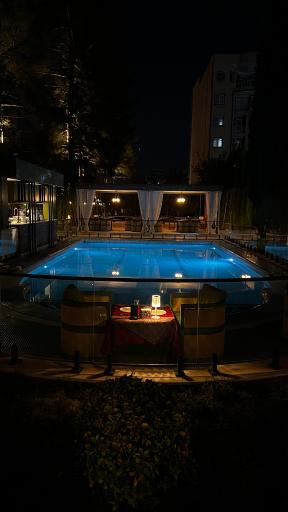 عکس باغ رستوران میثم خان