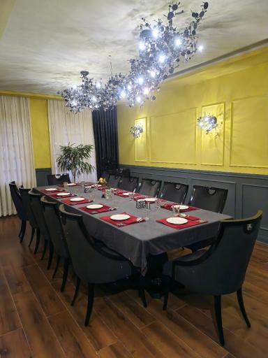 عکس باغ رستوران میثم خان