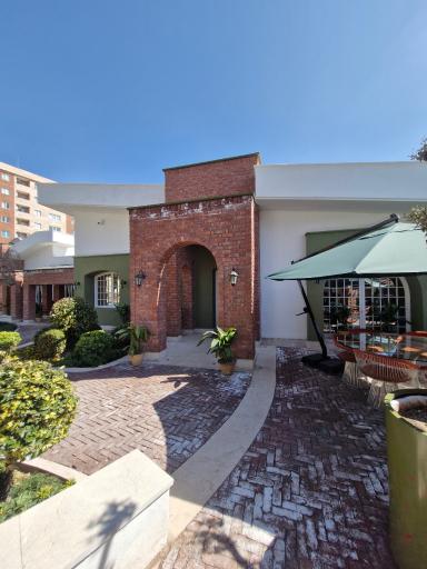 عکس باغ رستوران میثم خان