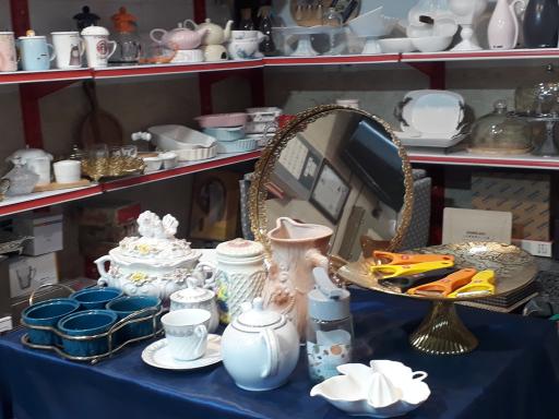 عکس فروشگاه کادویی ولیعصر