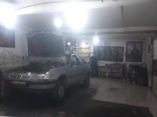 عکس تعمیرگاه تخصصی پایتخت 