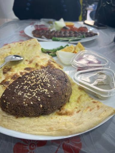 عکس کبابی گلپایگان و‌ بریانی اصفهان