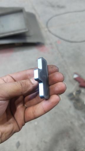 عکس برش لیزر فلزات البرز