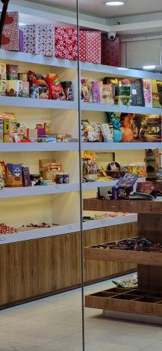 عکس کلبه شکلاتی 