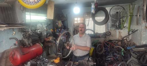 عکس دوچرخه سازی امیرحسین 