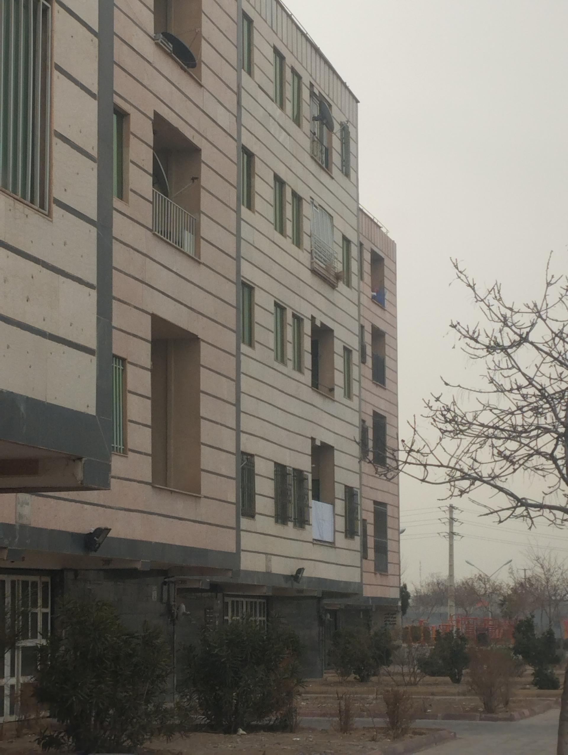 عکس مجتمع مسکونی شقایق