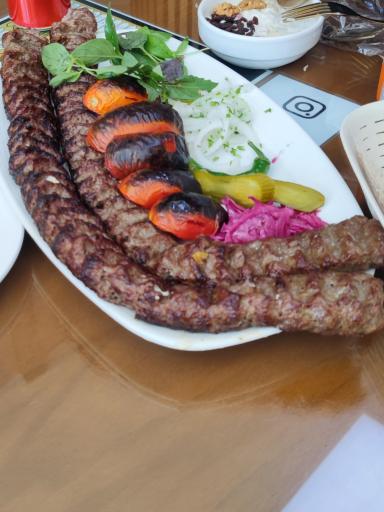 رستوران پلو زنجانی